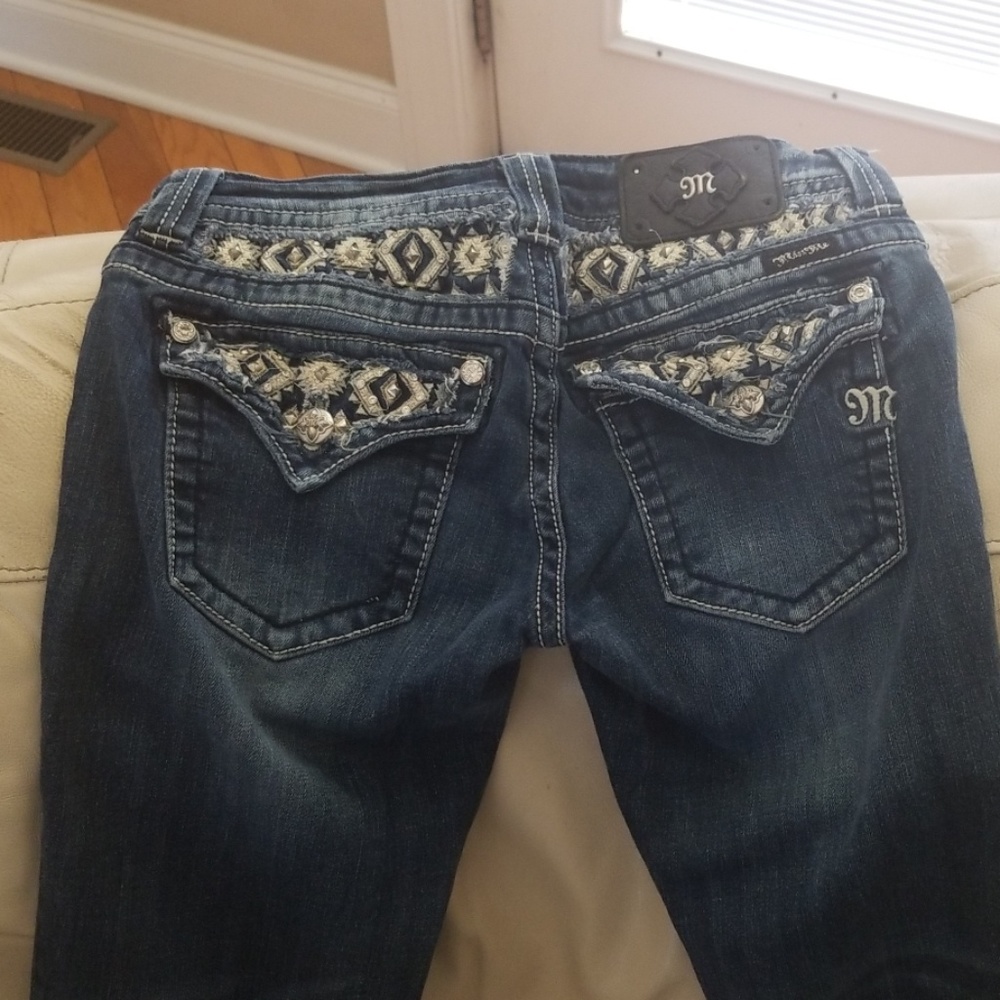 Buckle Jeans